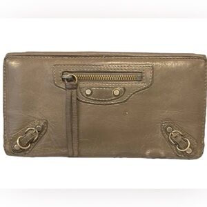 🔴🔴Balenciaga Taupe Leather Wallet